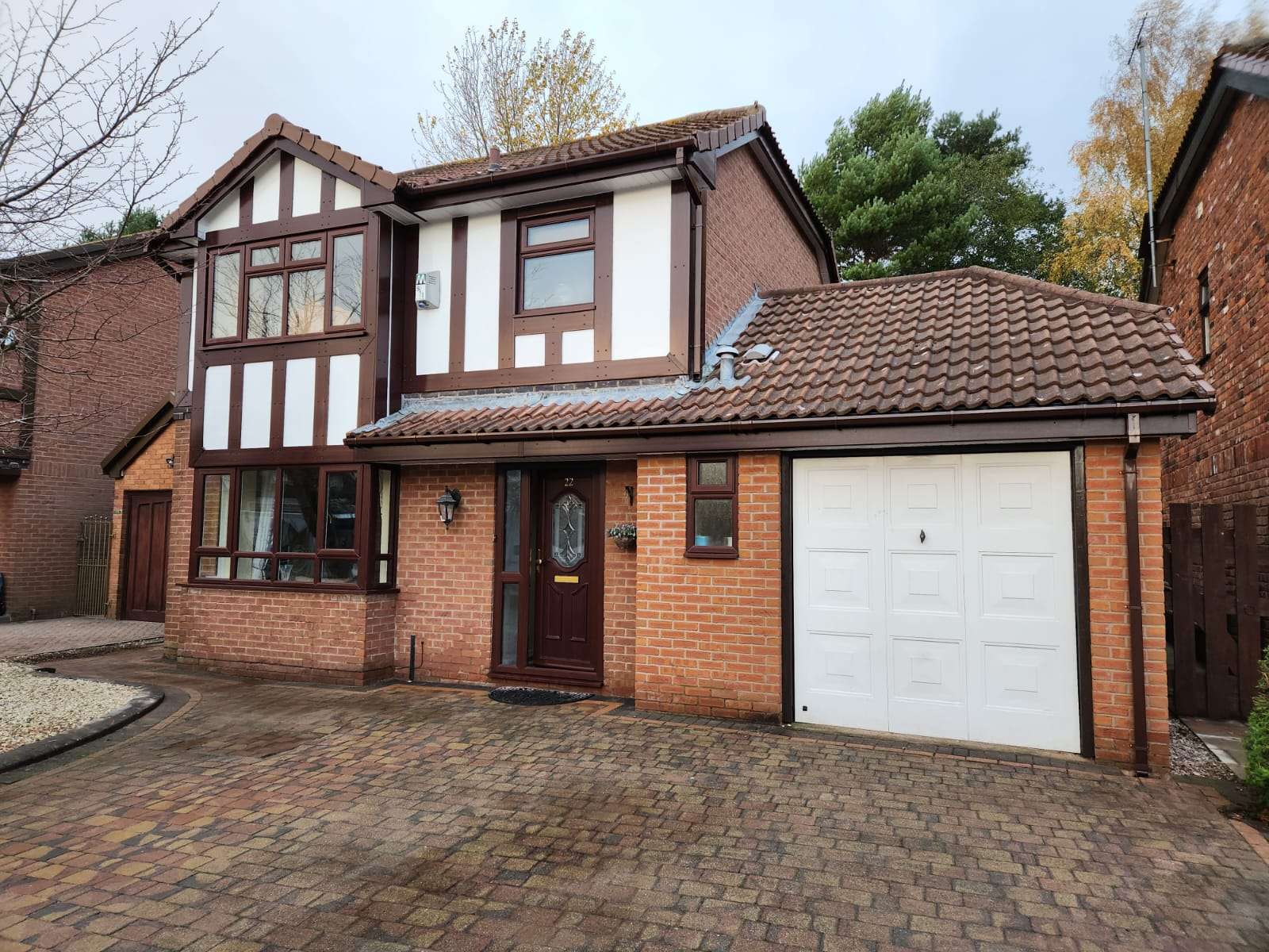 Modern detached home in Warrington with new roof and roofline by TRS